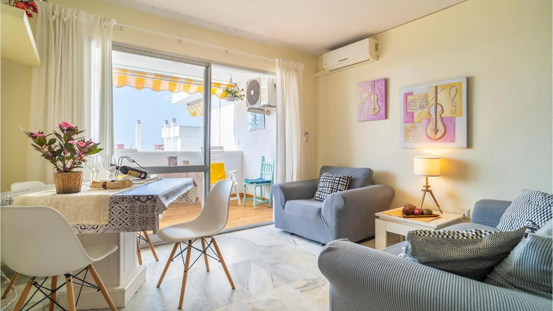 Stunning Apartment In Benalmádena
